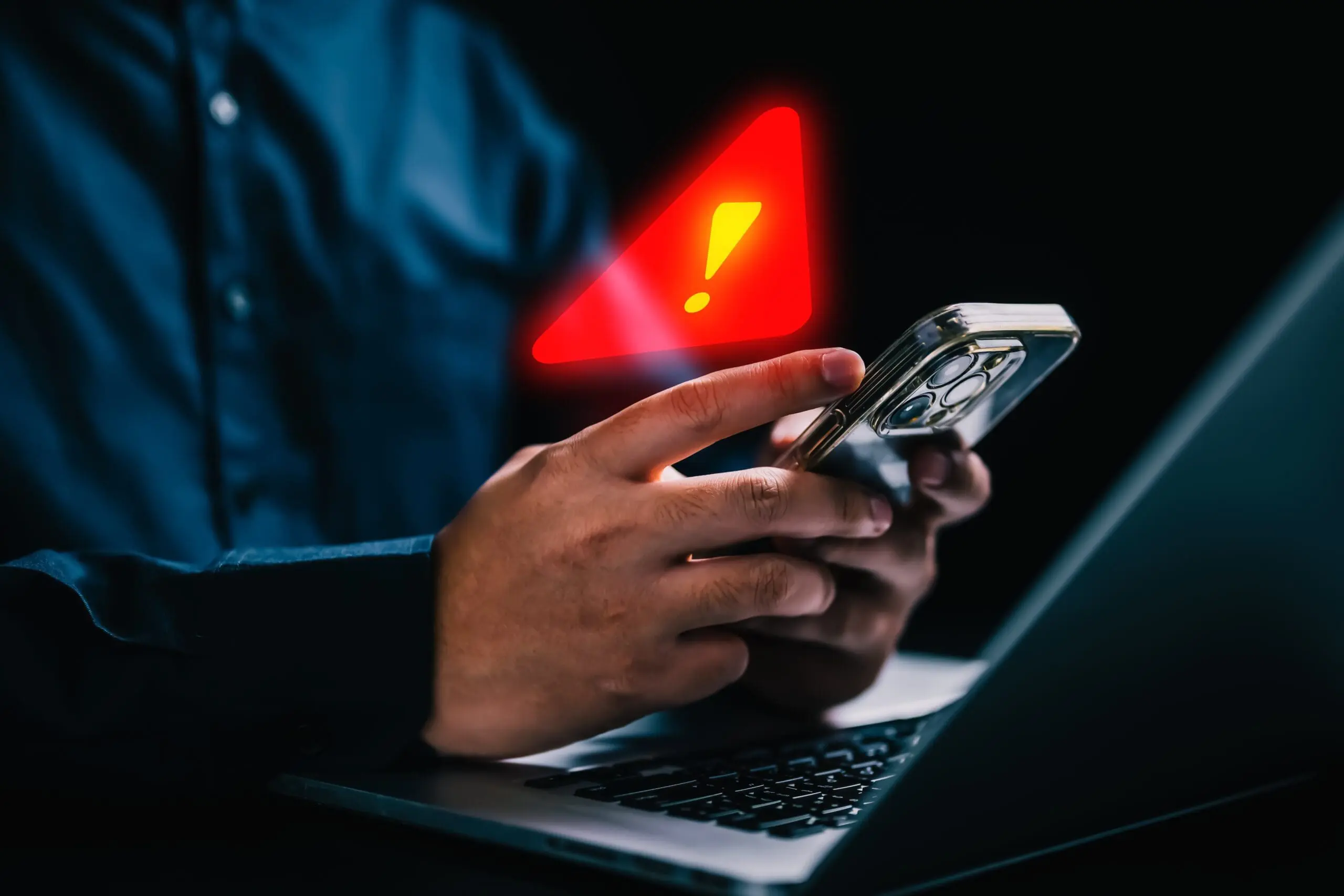 People,With,Warning,Notification,And,Spam,Message,Icon,On,Mobile